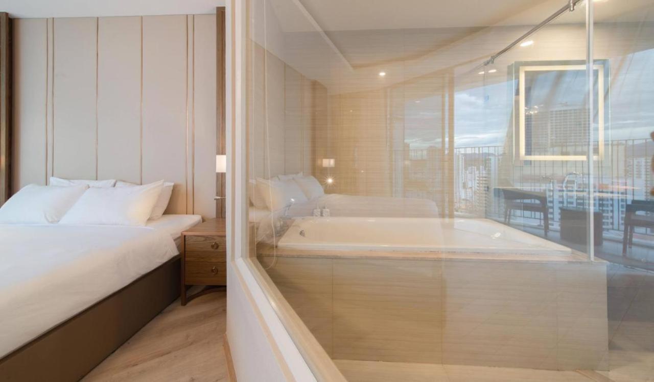 Panorama Sky Blue Nha Trang Lejlighedshotel Eksteriør billede